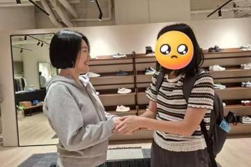 小S一家四口零保鑣「陪女兒追星」! 遇粉絲高喊愛微笑暖回:我知道
