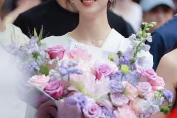 才官宣5天!「短劇女王」王小億新劇突喊卡…陸:頂流都沒戲拍了