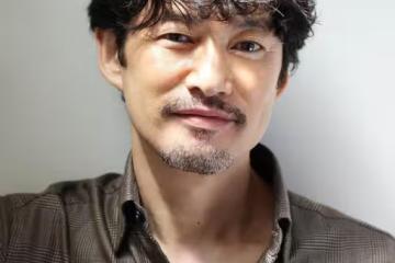 竹野內豐無眉油頭太驚悚!《氣體人》造型網嚇瘋:完全認不出來