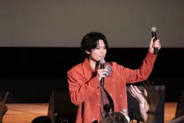 人氣男神見面會下台互動! 8月來台倒數「親自遞麥」霸氣寵粉
